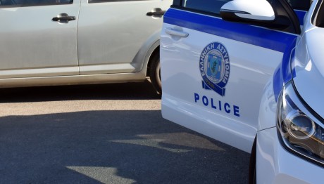 Χανιά: Αυτοκίνητο Παρέσυρε Και Τραυμάτισε Δύο 17χρονους