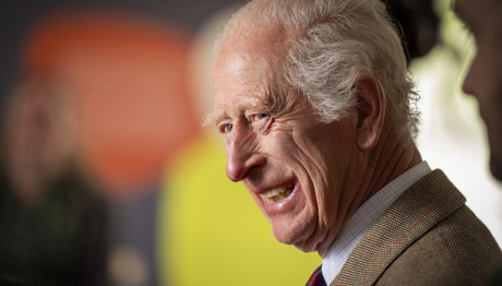 Επίθεση Στον Βασιλιά Κάρολο: Δεν Είσαι Ο Βασιλιάς Μου