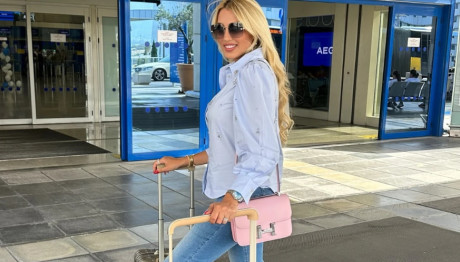 Κωνσταντίνα Σπυροπούλου: Φωτογραφίζεται αγκαλιά με τους γιους της