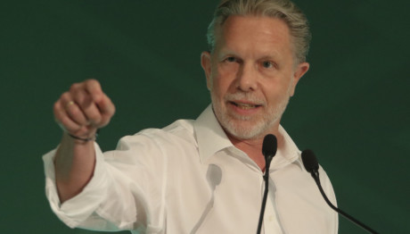 Παύλος Γερουλάνος: Η Χειρουργική Επέμβαση Που Υποβλήθηκε