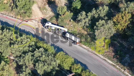 Ανετράπη Βυτιοφόρο Στην Εθνική Οδό - Διαρροή Καυσίμων
