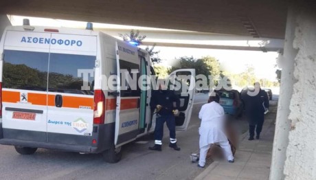 Νοσοκομείο του Βόλου - ασθενοφόρο