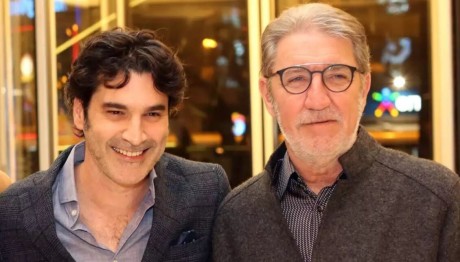 Χριστόφορος Παπακαλιάτης