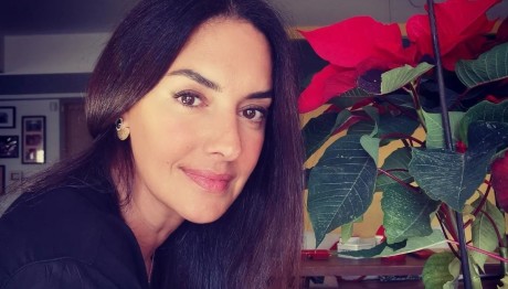 Νόνη Δούνια