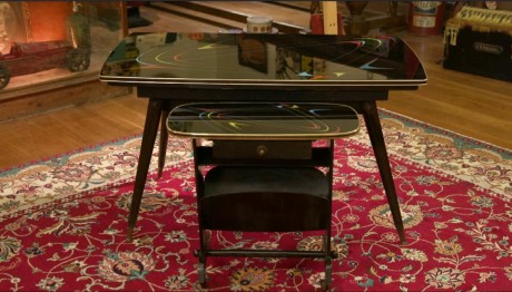 Ένα κομμάτι της δεκαετίας του ’60 με έντονα μοτίβα ρετρό στο Cash or Trash!