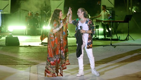 Καίτη Γαρμπή: «Το να ξυπνάς και να κοιμάσαι με τον άνθρωπό σου είναι έλξη»