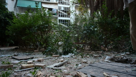 Αμπελόκηποι: Είδαν τον 31χρονο να βγαίνει από το κτίριο μετά την έκρηξη