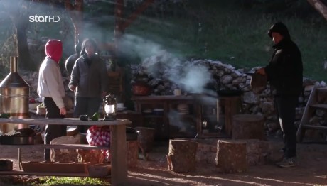 Φάρμα: Οι Γαλάζιοι Εναντίον Της Λαρού: «Είσαι Ψεύτρα»