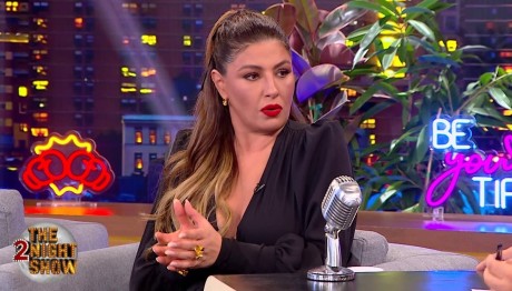 Έλενα Παπαρίζου