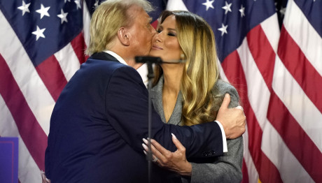 Ντόναλντ Τραμπ: Το Δημόσιο Ευχαριστώ Στη Μελάνια