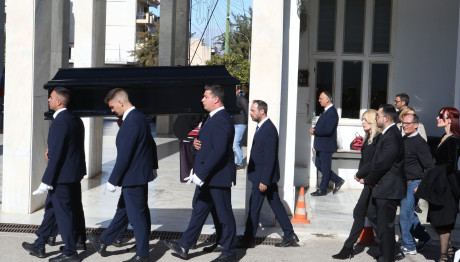 Αντώνης Καρατζόπουλος