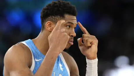 Γιάννης Αντετοκούμπο