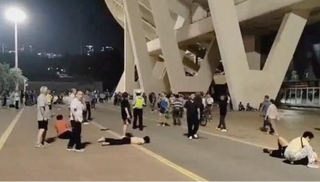 Κίνα: 20 Τραυματίες Από ΙΧ Που Έπεσε Πάνω Τους