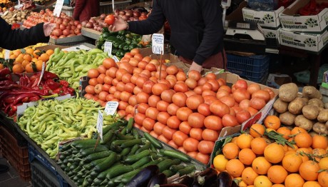 «Ανοίγουν» οι λαϊκές αγορές για τους αγρότες