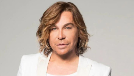 Τρύφωνας Σαμαράς: Στο νοσοκομείο ο κομμωτής