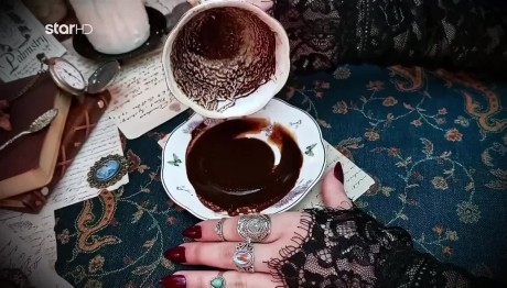 Mέγαρα: Καφετζού Απέσπασε Από Άνδρα 850.000 Ευρώ