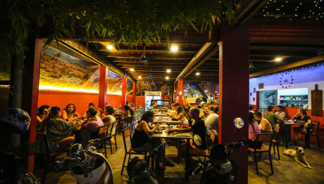 Ήπιαν Δωρεάν Σφηνάκια, Δηλητηριάστηκαν Και Πέθαναν