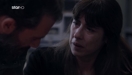 Μαύροι Πίνακες: Άννα και Άρης έρχονται κοντά!