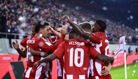 Ολυμπιακός - ΑΕΚ: Θρίαμβος Με 4 - 1 Στο Καραϊσκάκη