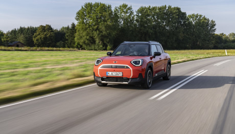 MINI Aceman SE: Σε χρώμα που δεν...«παίζεται»