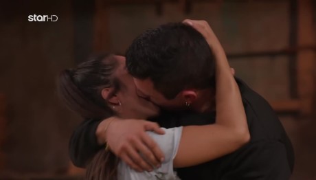 Φάρμα: Τα Καυτά Φιλιά Φίλιππου - Μαρίας!