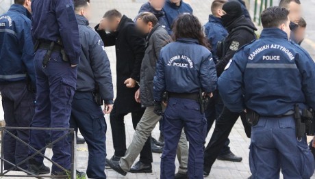 Κολωνός: Ένοχοι 11 Άνδρες Για Τον Βιασμό Της 12χρονης