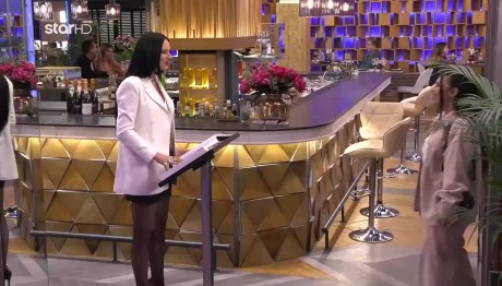 Δύο αδελφές αναζητούν τον έρωτα στο First Dates!