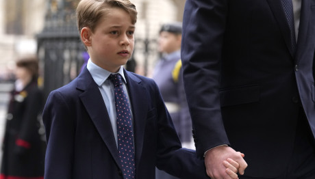 Πρίγκιπας Τζορτζ: Εκτός Βασιλικής Ζωής Ως Την Ηλικία Των 20