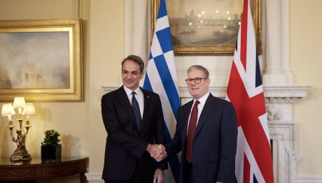 Μητσοτάκης Στάρμερ