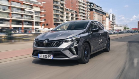 Renault: Οι Χριστουγεννιάτικες προσφορές που αλλάζουν τα δεδομένα