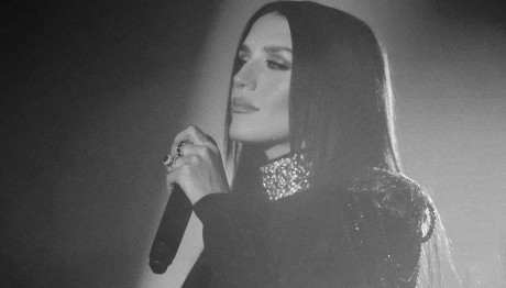 Το Νέο Τραγούδι Της Ιουλίας Καλλιμάνη