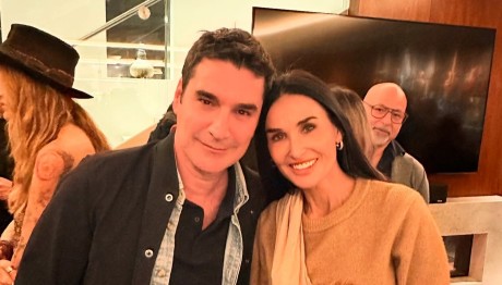 Χριστόφορος Παπακαλιάτης - Ντέμι Μουρ