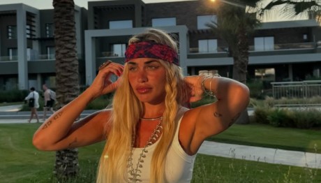 Κόνι Μεταξά