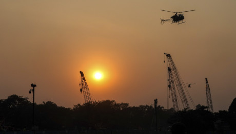 Συνετρίβη Ελικόπτερο Σε Προαύλιο Νοσοκομείου – 4 Νεκροί