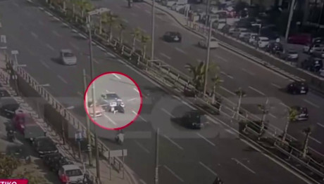 Τροχαίο σοκ στη Συγγρού: ΙΧ παρέσυρε γνωστό ηθοποιό με τη μηχανή του