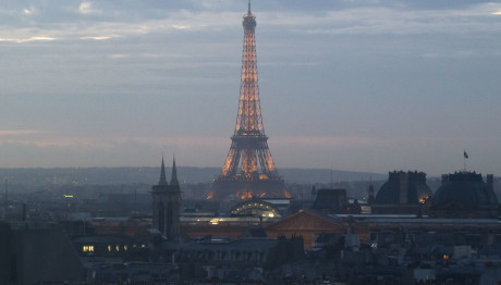 Παρίσι: Εκκενώθηκε Ο Πύργος Του Άιφελ Λόγω Φωτιάς