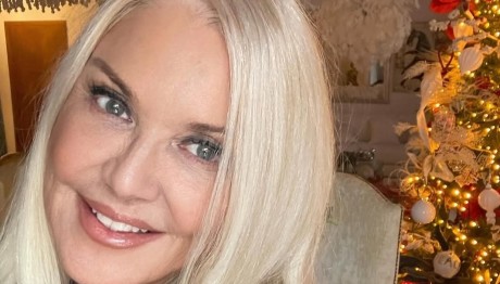 ρούλα κορομηλά