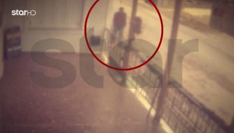 Μενίδι: Της Επιτέθηκε Με Μαχαίρι Για Να Τη Ληστέψει