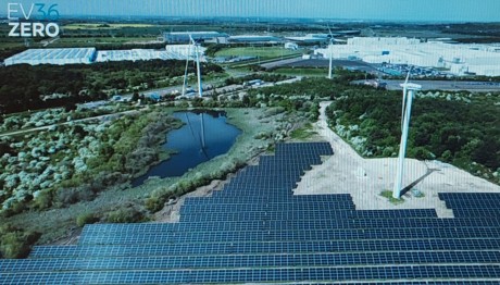 Nissan: Το εργοστάσιο όπου ζουν αρπακτικά πουλιά και... ασβοί