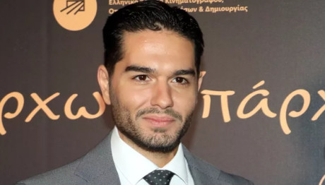 Μάστορας: «Λιώνει» Στο Γυμναστήριο Φορώντας Τζιν