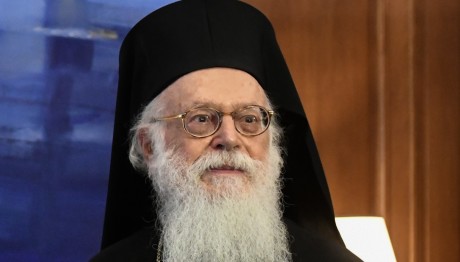 Αρχιεπίσκοπος Αναστάσιος: Κρίσιμες Οι Επόμενες 48 Ώρες