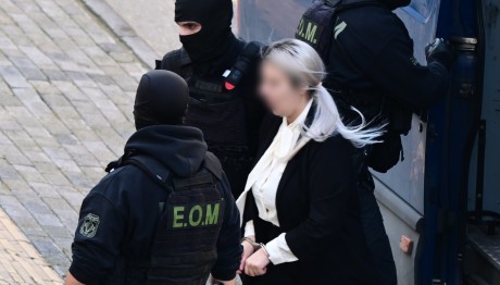 Δίκη Βιτριόλι: Παραιτήθηκε Από Την Έφεση Η Δράστρια