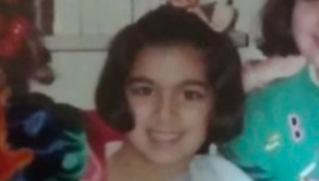 Ποια Παρουσιάστρια Είναι Το Κοριτσάκι Της Φωτογραφίας