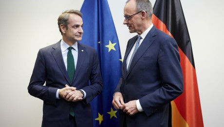 Μητσοτάκης Μερτς