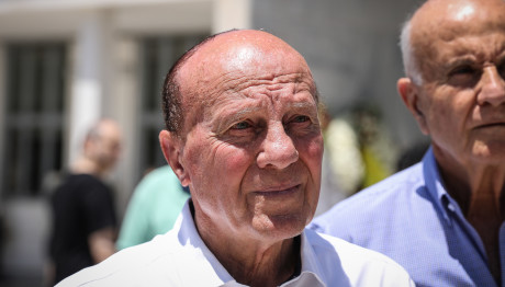 Μίμης Δομάζος: Το Νέο Ιατρικό Ανακοινωθέν