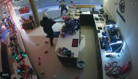 Κορωπί: Συνελήφθη Διαρρήκτης Που «Ξάφριζε» Καταστήματα