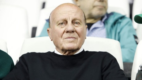 Μίμης Δομάζος: Πέθανε Στην Ηλικία Των 83 Ετών