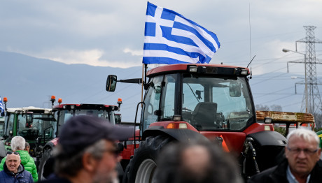 Αγρότες: Κλιμακώνουν Τις Κινητοποιήσεις