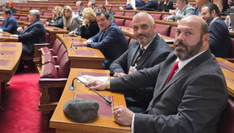 Λαγουδάκος: Τα Αιτήματά Του Για Τα Δημόσια Ωνάσεια Σχολεία