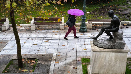 Καιρός: Νοτιάδες Και Βροχές Σήμερα Πέμπτη